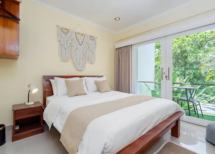 Prime Location 3br Pool Villa Seminyak