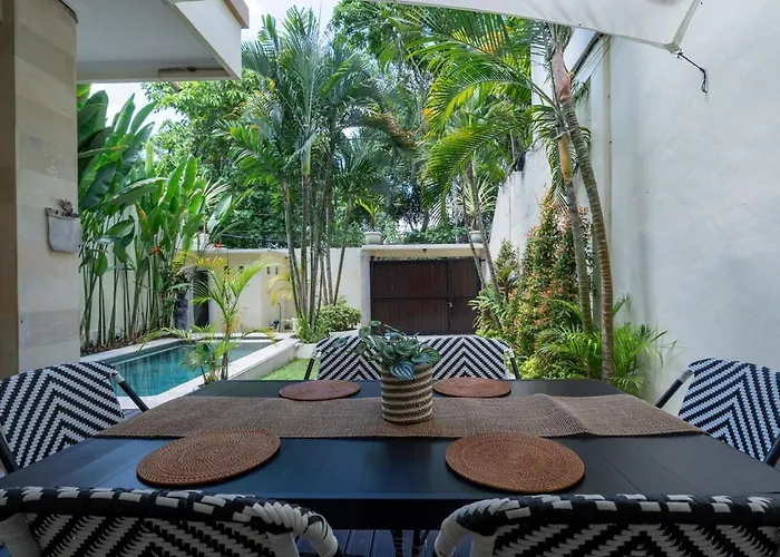 Prime Location 3br Pool * Seminyak