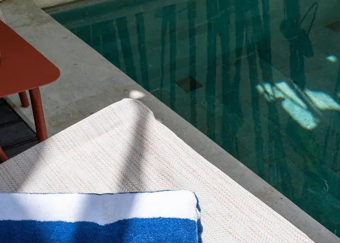 Prime Location 3br Pool * Seminyak