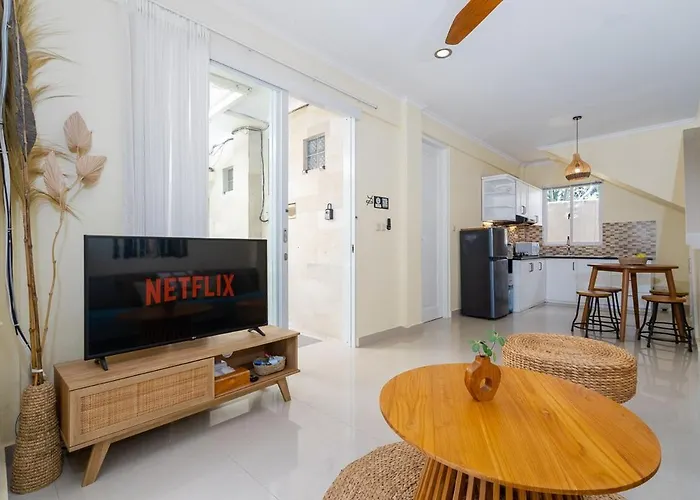 Prime Location 3br Pool Villa Seminyak